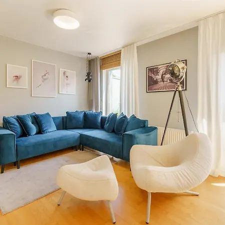 W Rent Like - Tulipan Viii