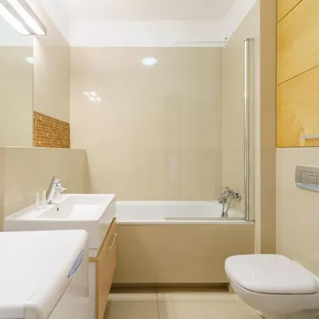 W Rent Like - Tulipan Viii Apartment *